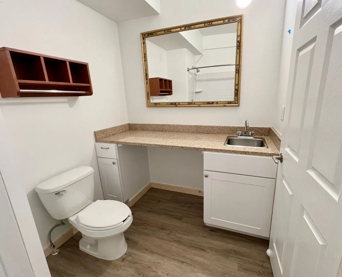 One Bedroom Apartment - One bed, all the benefits. All Utilities & Internet included. - Photo 3