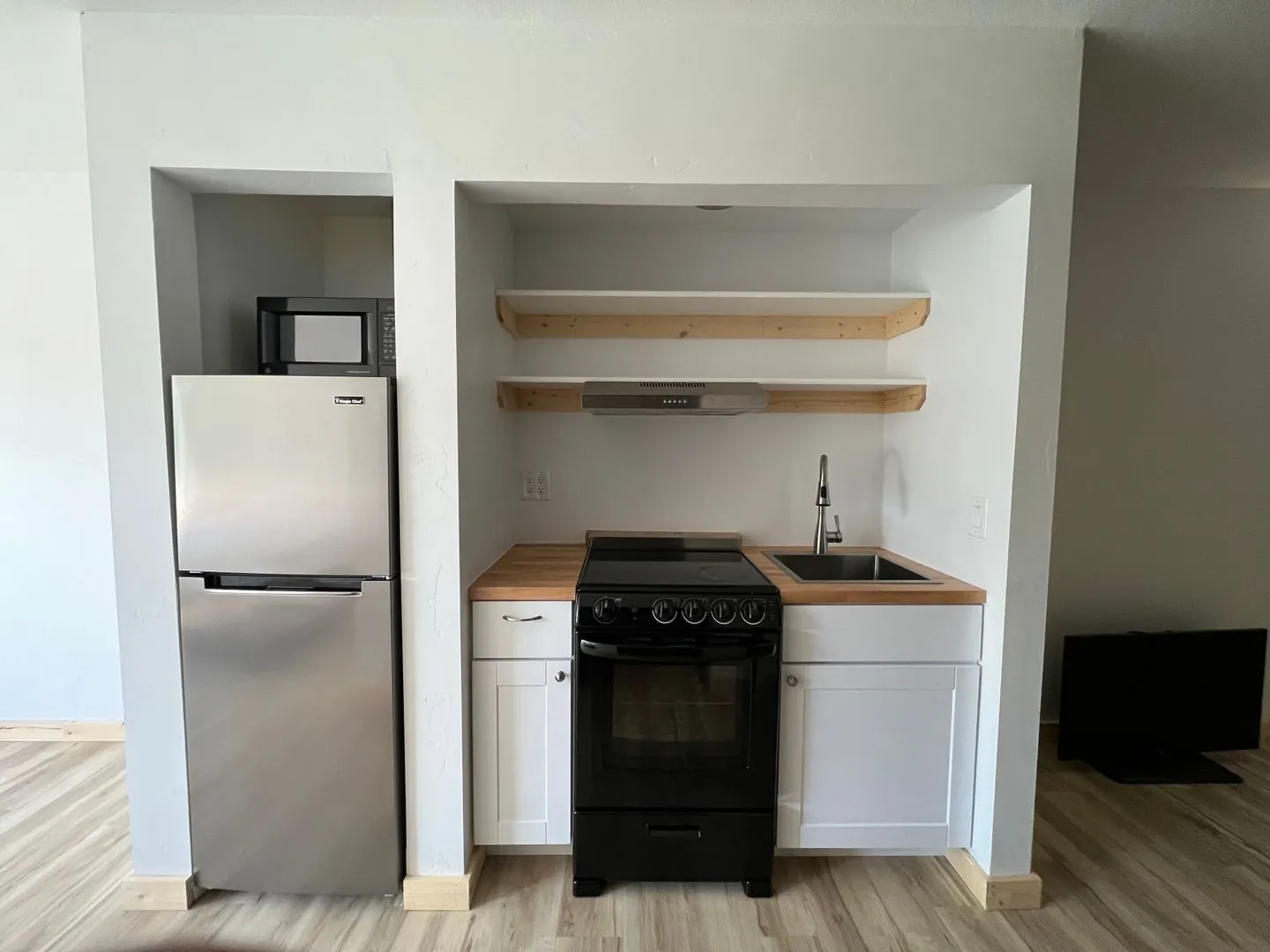 One Bedroom Apartment with Washer & Dryer - Steamboat living, Simplified! All Utilities & Internet Included.
